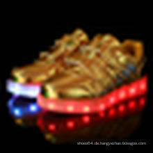 Neueste Design Low Cut Kinder blinkende Schuhe mit LED-Licht